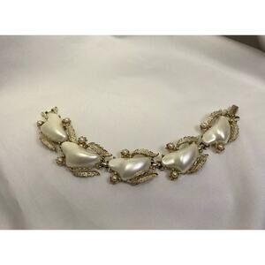 Vintage Coro Bracelet Ivory Baroque Faux Pearl Stone Gold Tone Signed